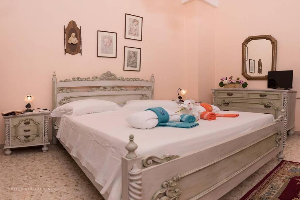 Casa Vacanza Zia Nunziatina Villa โกแปร์ติโน ภายนอก รูปภาพ